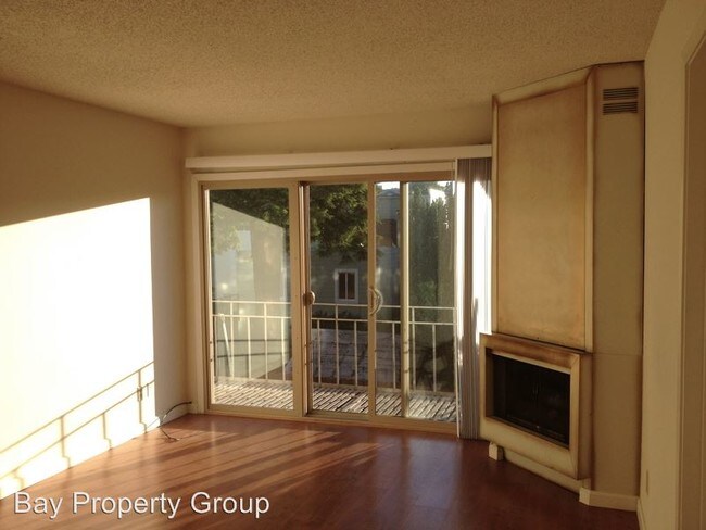 Building Photo - 1467 7th Ave