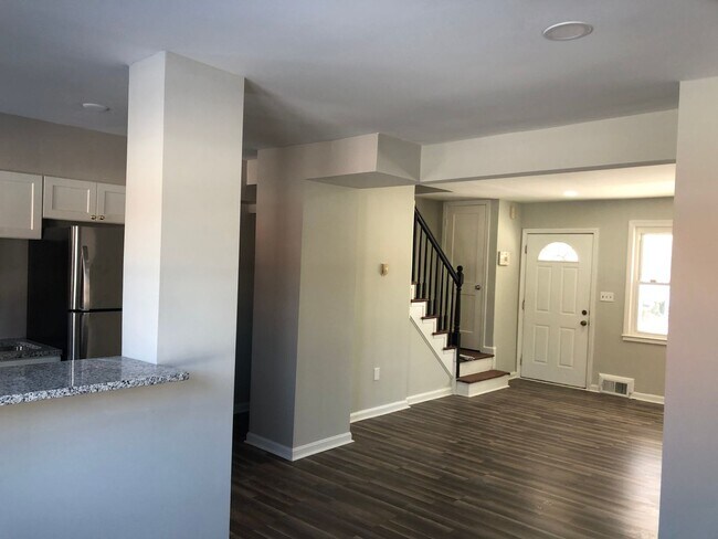 Foto del edificio - 3bedroom 2 full bathroom