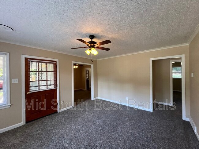 Building Photo - 4034 Conrad Cove