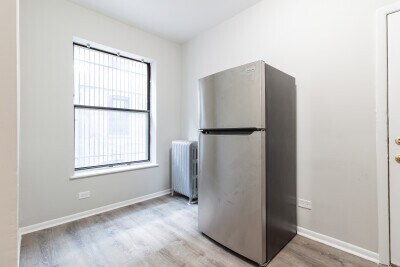 Foto del edificio - 7726 N Marshfield Ave