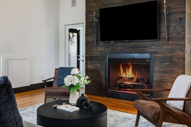 Foto del edificio - 1017 Halcyon Ave