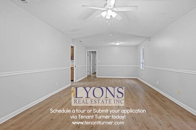 Foto del edificio - 4 bed 2 bath house cozy neighborhood!!