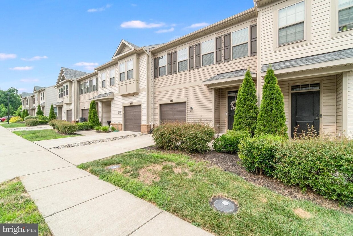 3632 Chippendale Cir, Dale City, VA 22193 Townhome Rentals in Dale City VA