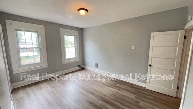 Building Photo - 1834 Flagler St