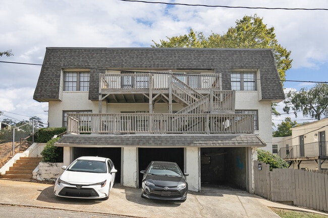 Building Photo - McCormic II Apartments