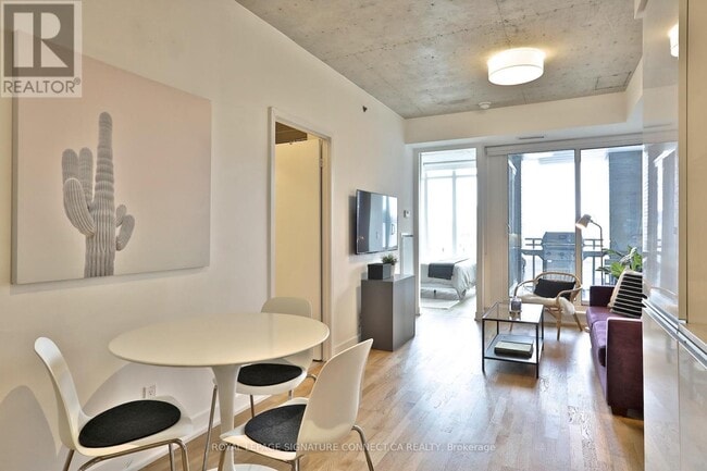 Building Photo - 20 Minowan Miikan Ln