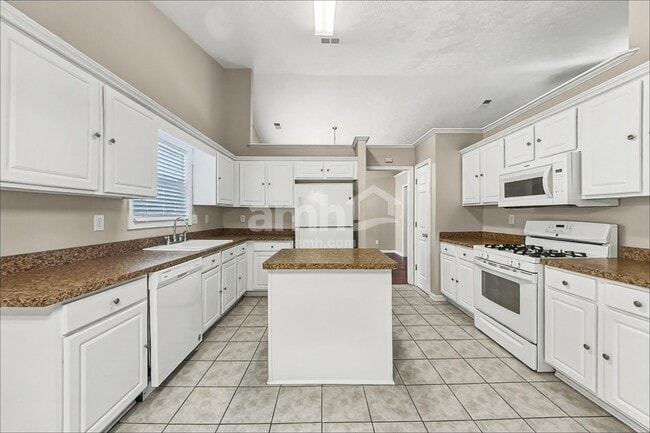 Building Photo - 3262 Millhollow Ter