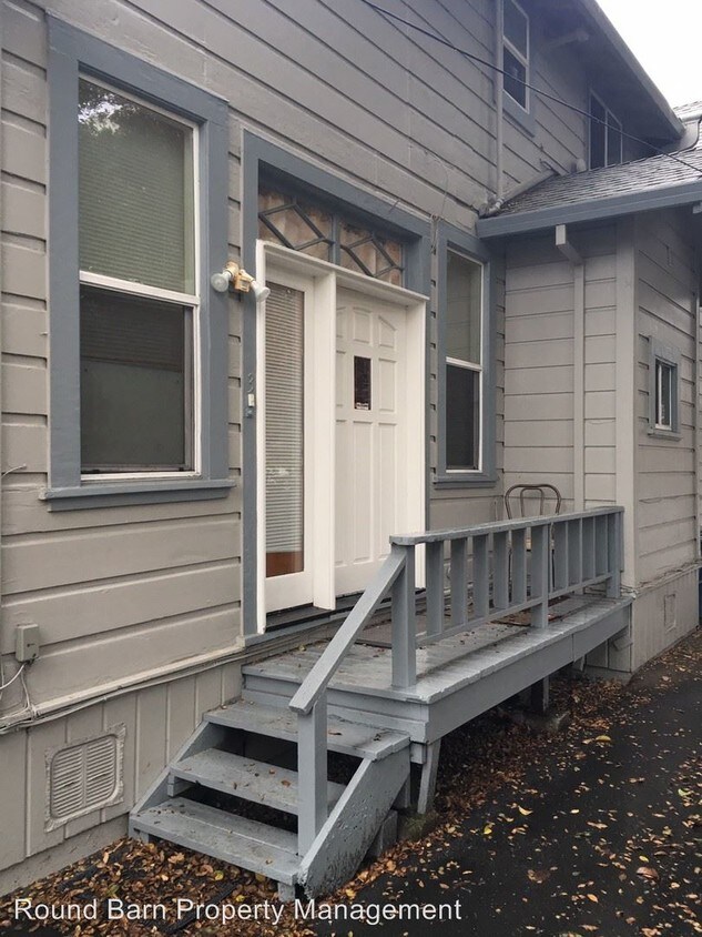 Foto principal - 415 College Ave