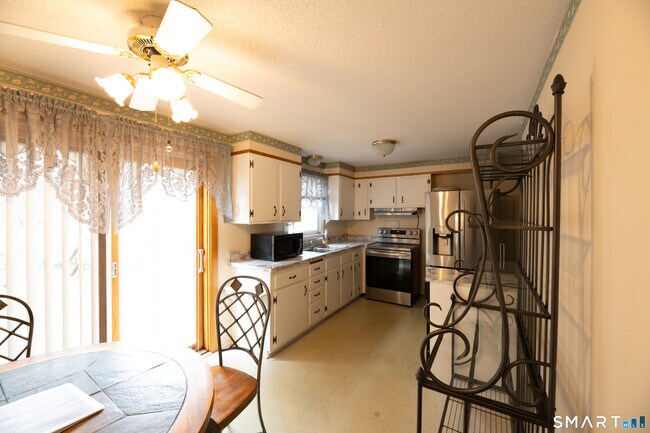 Foto del edificio - 3 Mountain View Dr