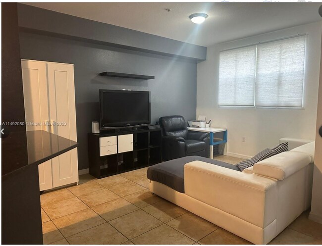 Foto del edificio - 8899 NW 107th Ct