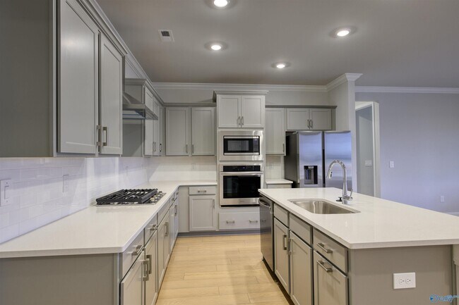 Building Photo - 22895 Ansley Dr