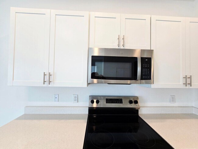 Foto del edificio - Annual End-Unit Townhome with 3 Bedrooms in Edgestone at Artisan Lakes