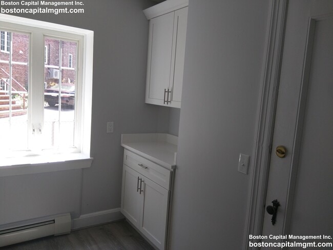 Photo - 14 Mt Ida St Apartment