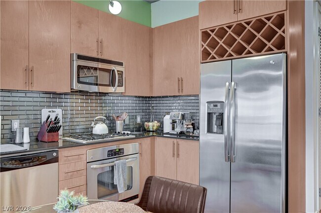 Foto del edificio - 353 E Bonneville Ave