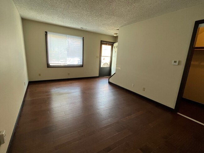 Building Photo - 505 W Herndon St