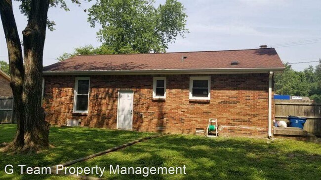 Building Photo - 3 br, 1.5 bath House - 4900 Saundersville Rd.