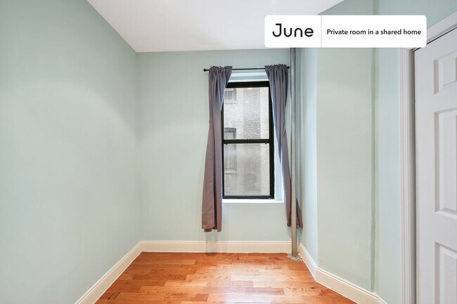 Foto del edificio - Room in Shared 2 bed/1 bath home