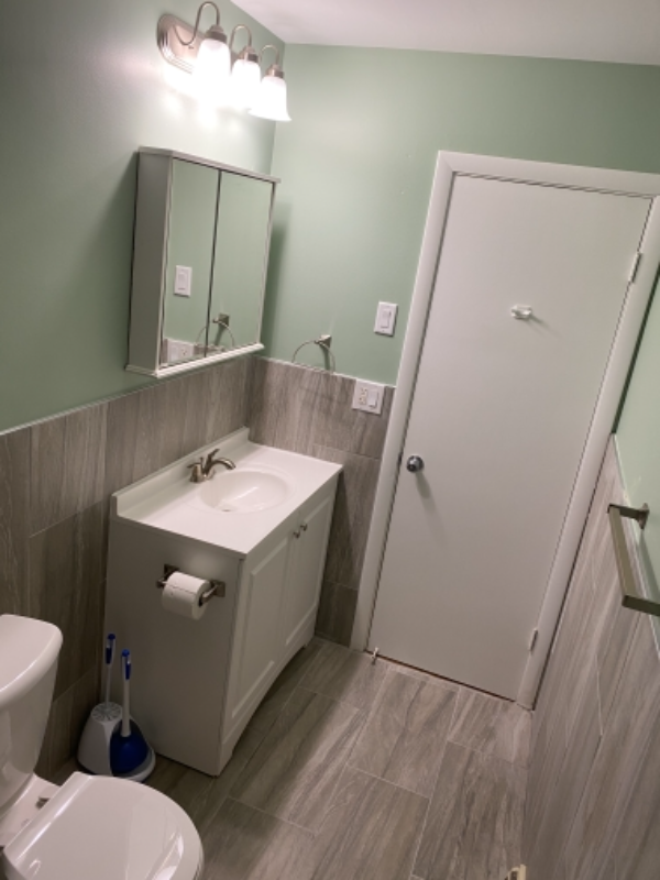 Foto del edificio - 8410 W Roseview Dr