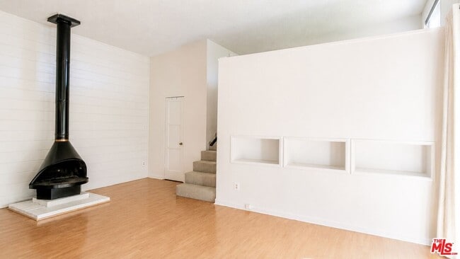 Building Photo - 14829 Otsego St