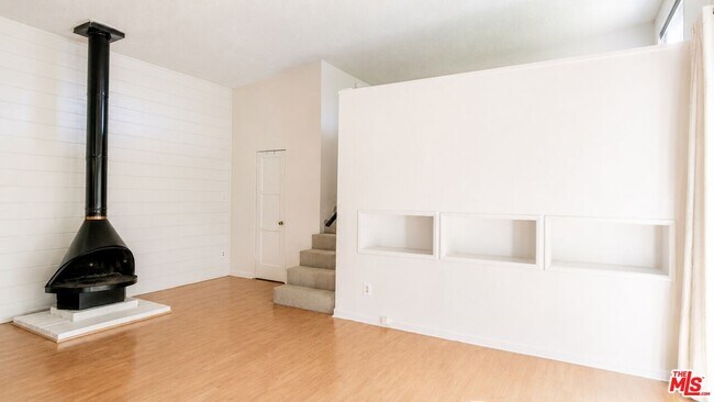 Foto del edificio - 14829 Otsego St