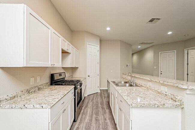 Foto del edificio - 10212 Carmencita Way