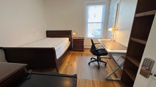 Foto del edificio - 76 Providence St