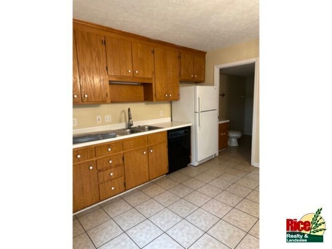 Building Photo - King Street Duplex