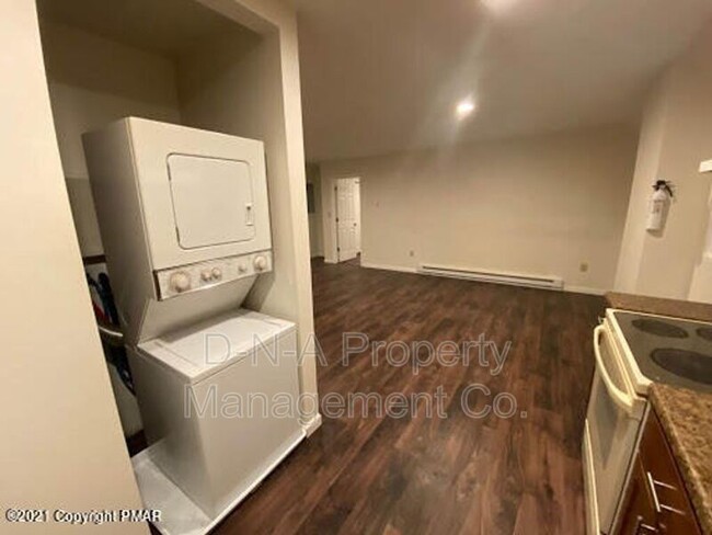 Foto del edificio - 145 N 5th St