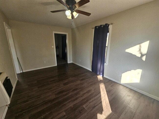 Foto del edificio - 110 NW 3rd St