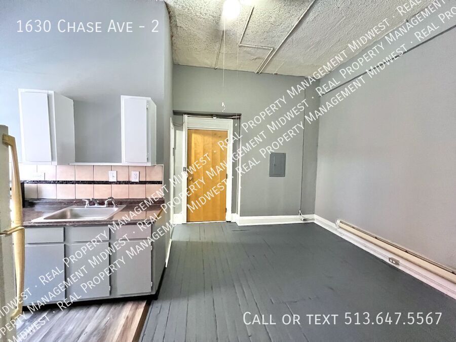 Foto principal - 1630 Chase Ave
