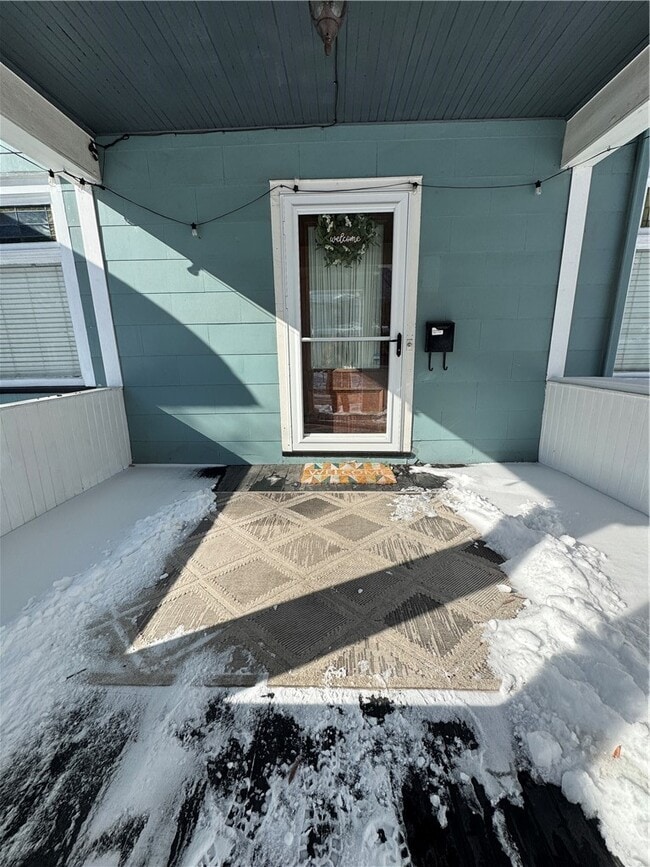 Building Photo - 275 Rosedale St