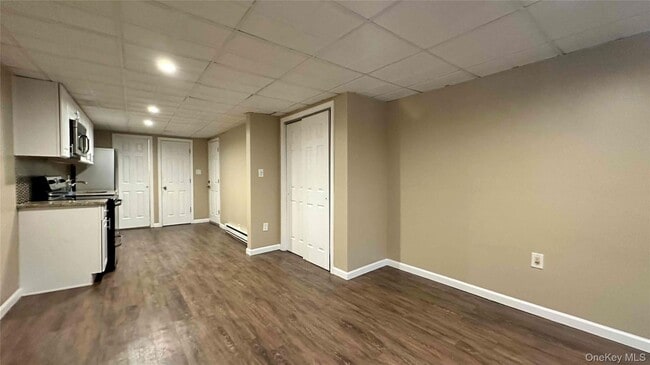 Building Photo - 320 New York Ave