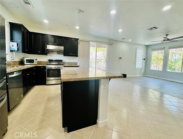Building Photo - 21122 Blossom Way
