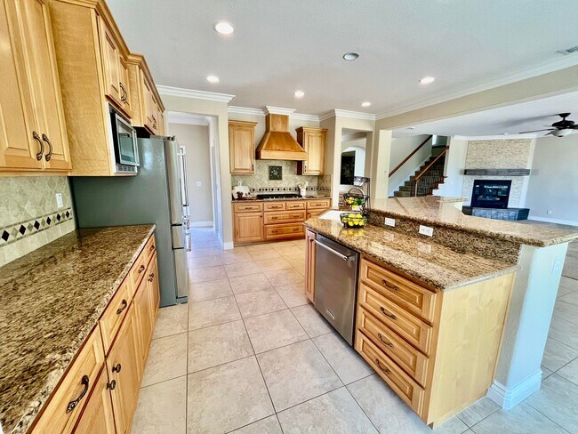 Foto del edificio - Beautiful Executive 4 Bedroom Home for Rent in Whitney Oaks, Rocklin