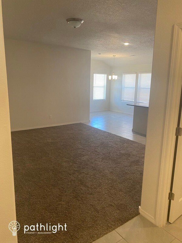 Foto del edificio - 5836 Colfax Pl NE