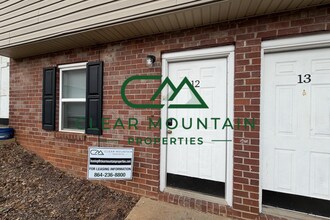 Building Photo - 17 Lane Ave