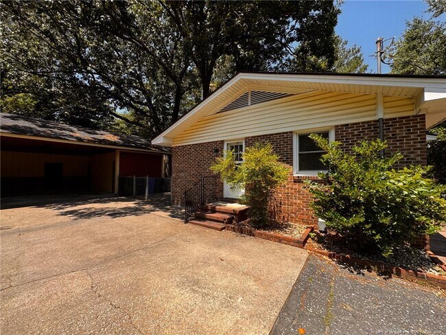 Building Photo - 6309 Greyfield Rd