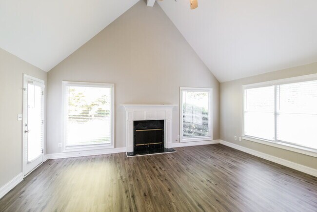 Building Photo - 655 Timber Ives Dr