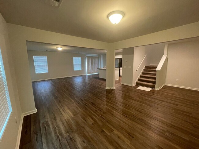Building Photo - 2237 Trakand Dr