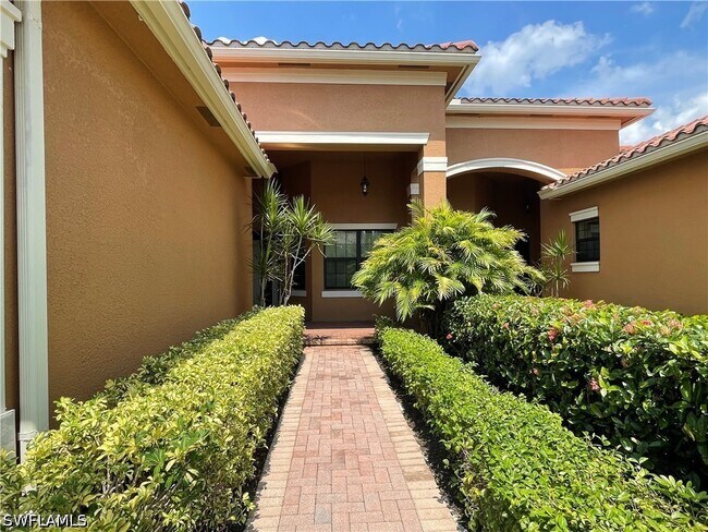 Foto del edificio - 13548 Coronado Dr