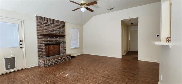 Building Photo - 2204 Turf Club Dr