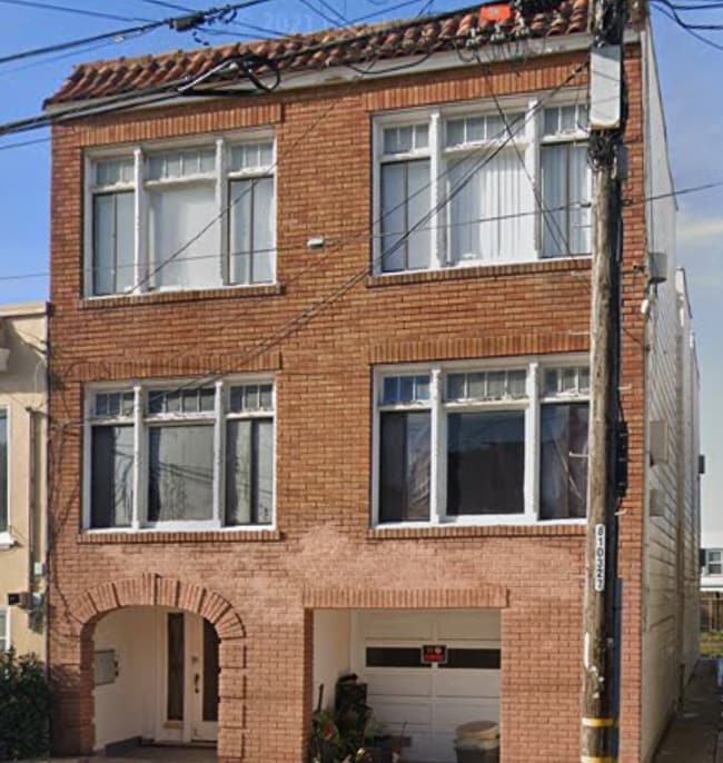Building front - 865 47th Ave