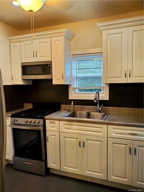 Building Photo - 124 Mt Airy Rd