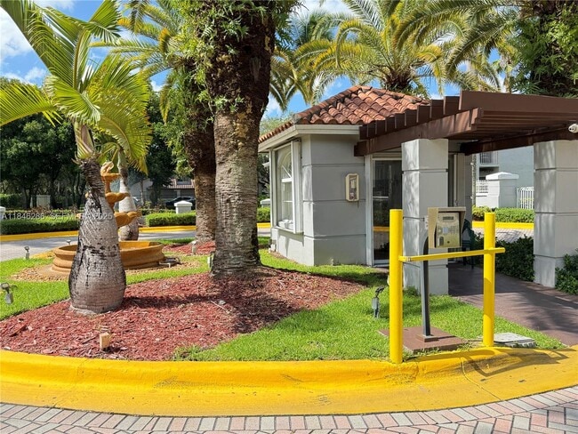 Foto del edificio - 4764 NW 114th Ave