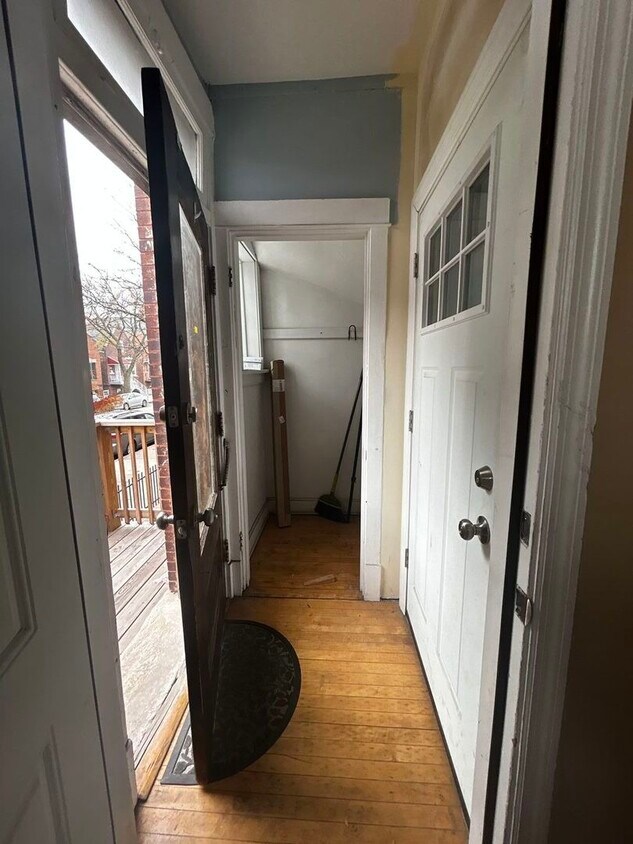 Primary Photo - 2322 W 22nd Pl