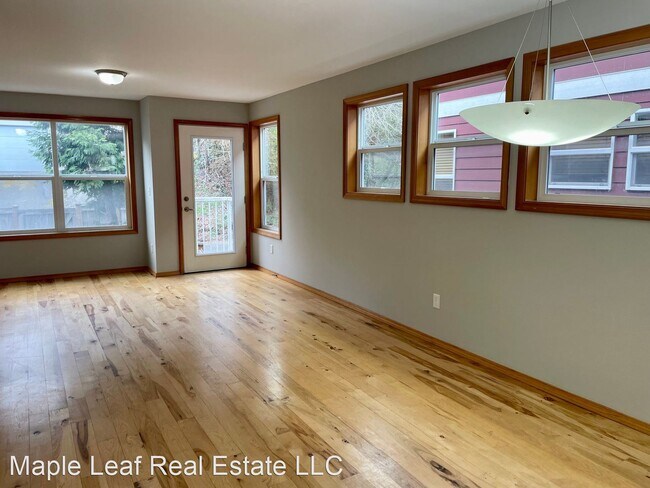 Foto del edificio - 3 br, 2.5 bath House - 4826 Delridge Way S...
