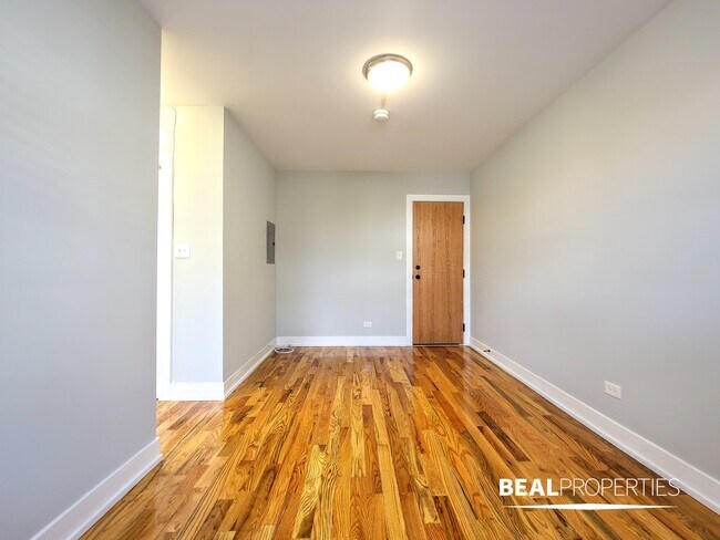 Building Photo - 2910 N Mildred Ave