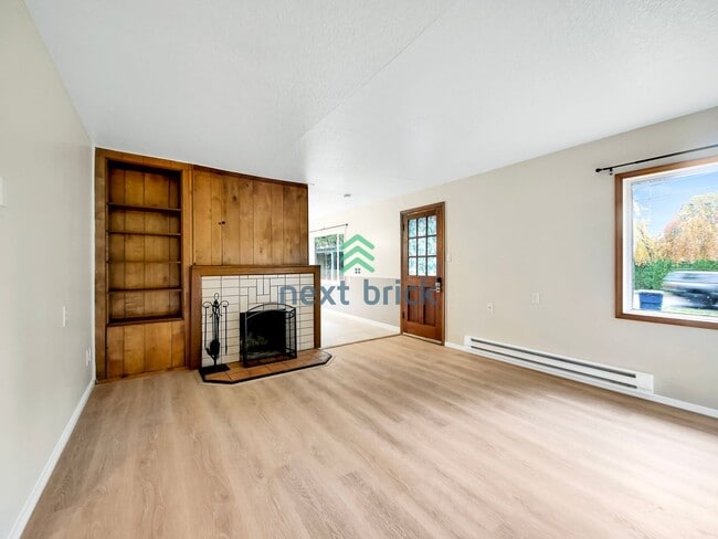 Foto del edificio - 3 Bed and 1 Bath Single-family Home Available for Rent!