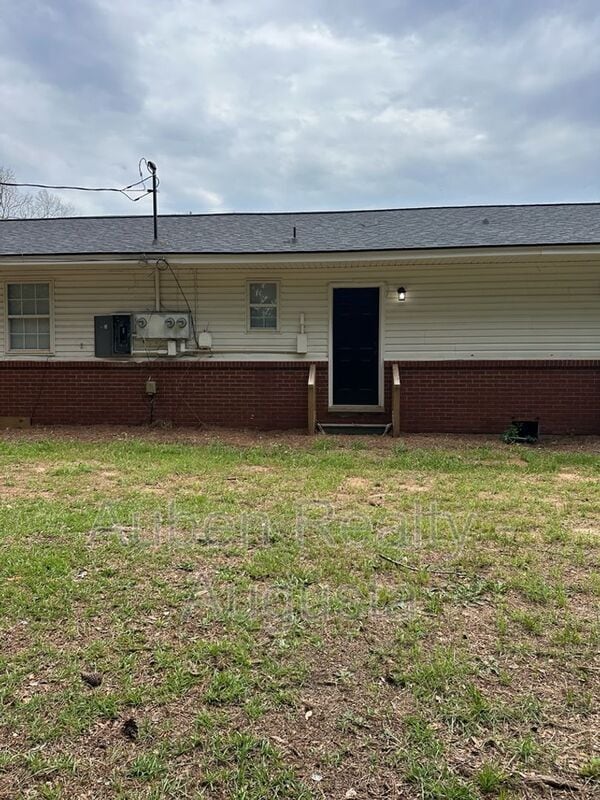 Building Photo - 469 Monetta St S E