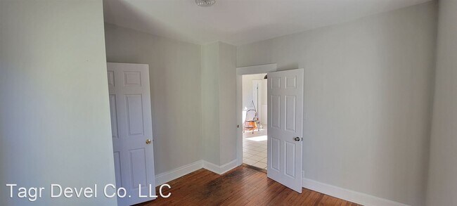 Foto del edificio - 3 br, 1.5 bath House - 227 Berwick